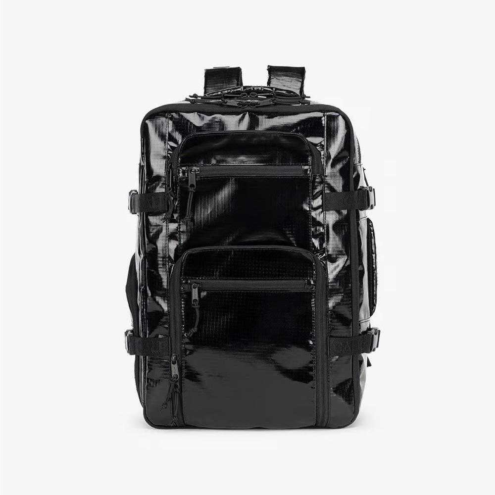 NWT Calpak Terra 26L
